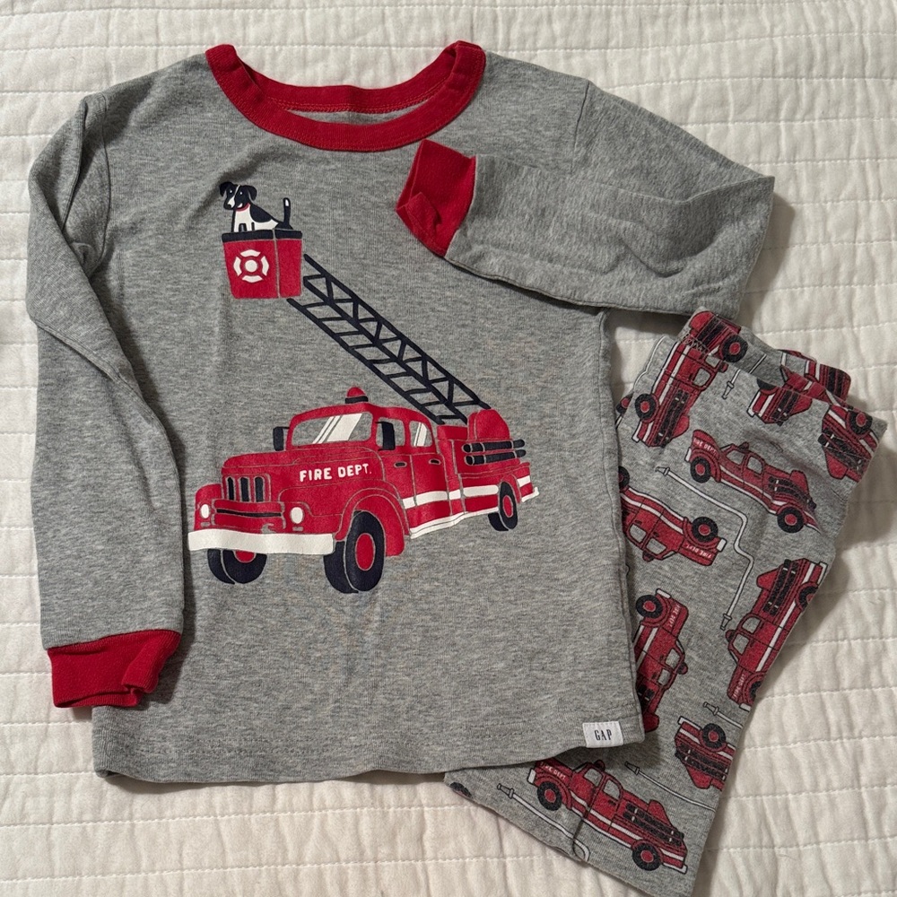 Pajamas - Picture 4 of 8